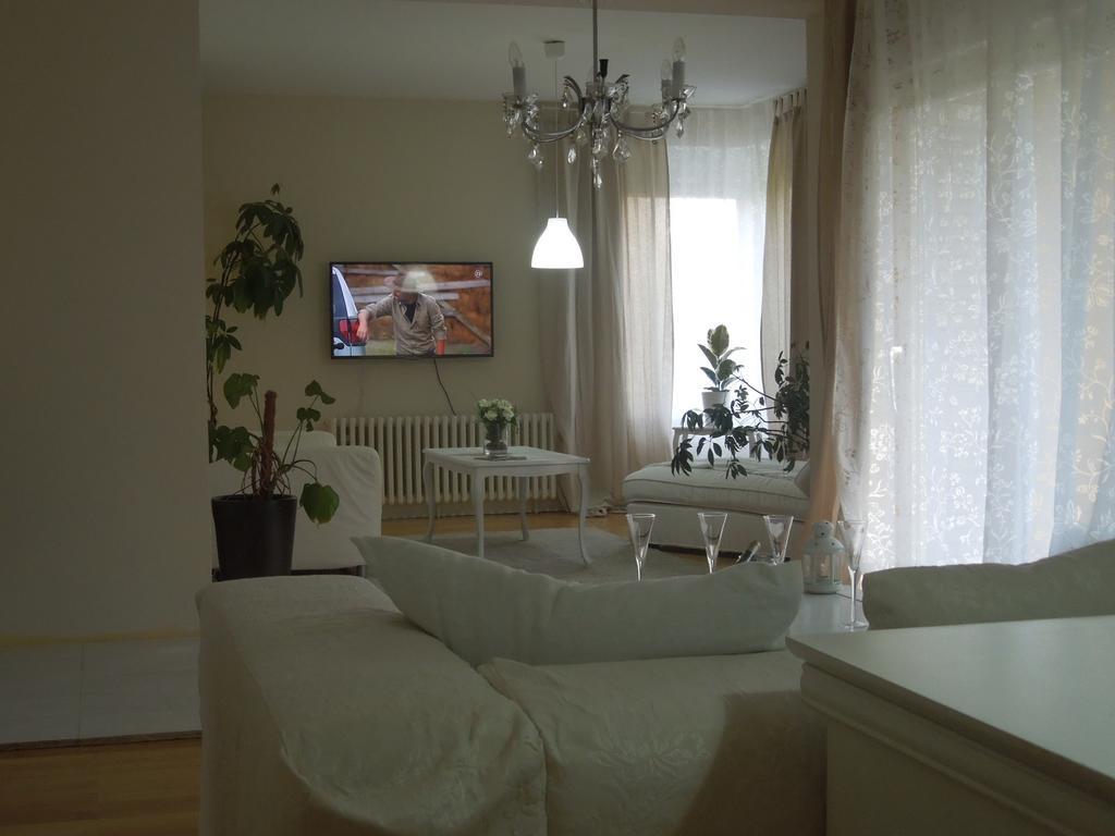 50 m2, 1 yatak odalı, 1 banyolu Daire, Maksimir bölgesinde Zagreb Oda fotoğraf