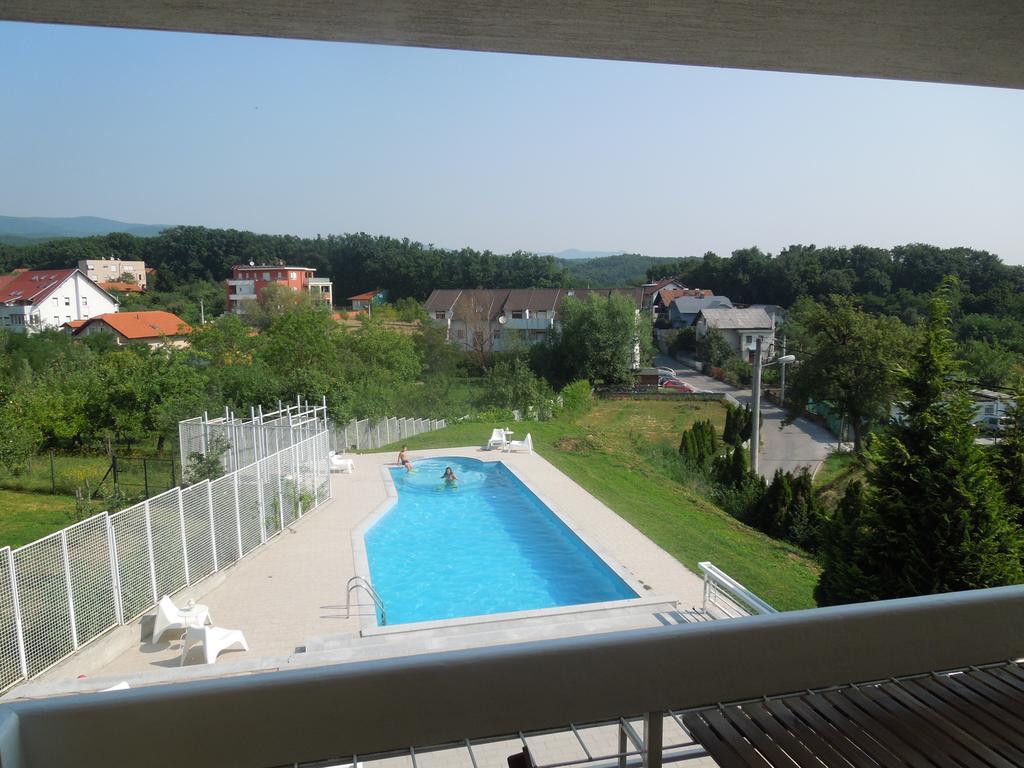 50 m2, 1 yatak odalı, 1 banyolu Daire, Maksimir bölgesinde Zagreb Oda fotoğraf