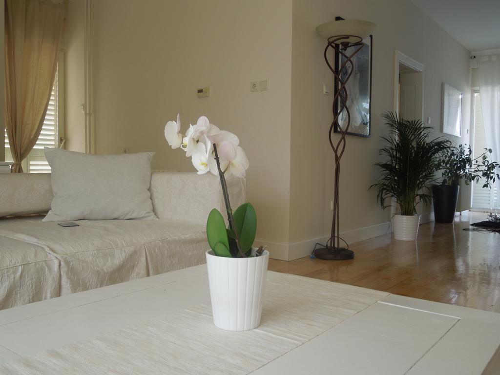 50 m2, 1 yatak odalı, 1 banyolu Daire, Maksimir bölgesinde Zagreb Oda fotoğraf